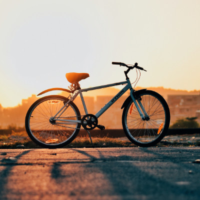 Bikes & E-bikes